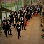 PANG Ka-Pang dirigiert das Suzhou Chinese Orchestra